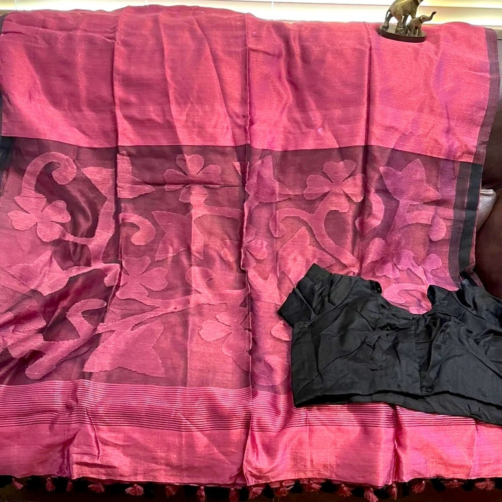 New Beautiful Linen Jamdani Saree With Stitched Blouse